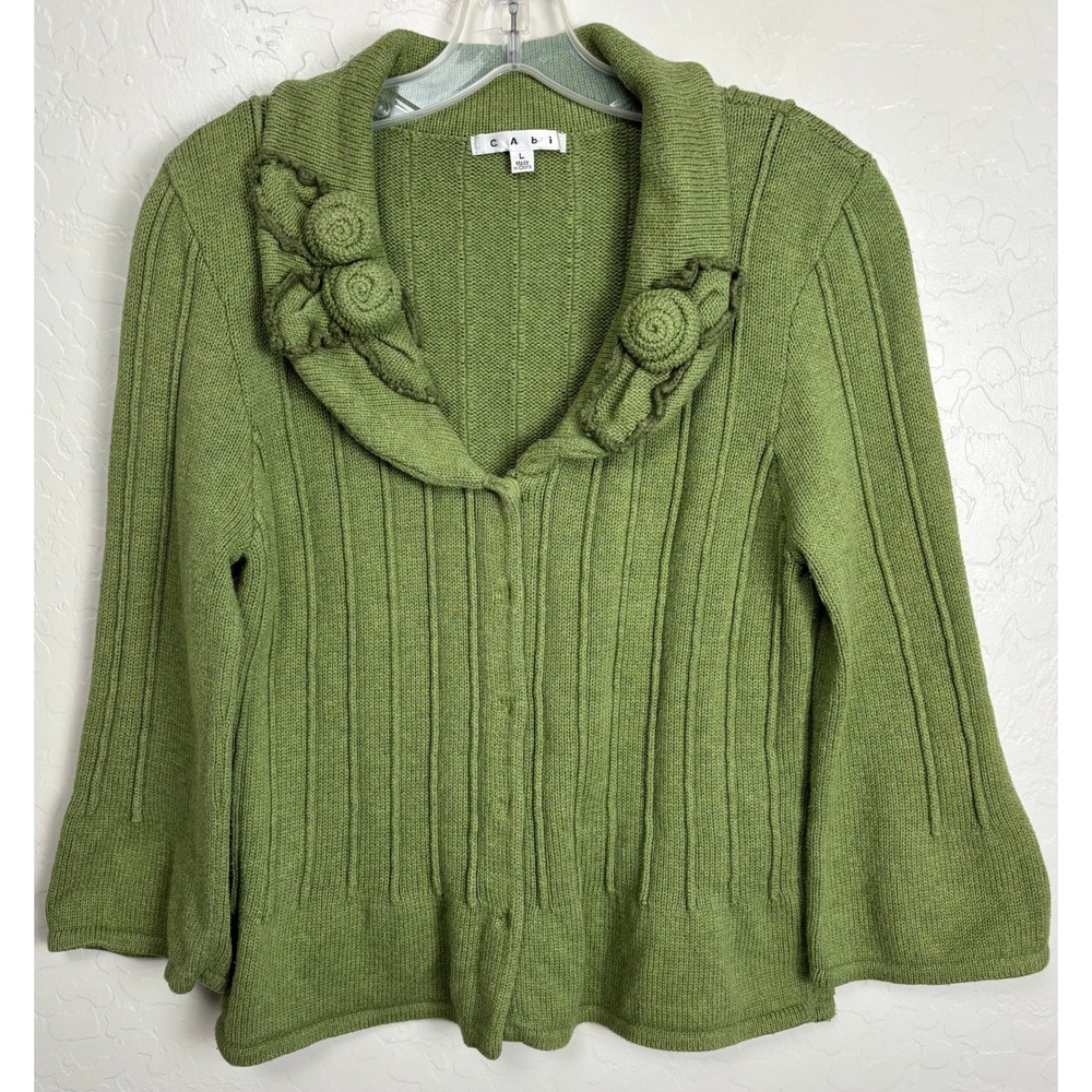 Cabi Green Ribbed Knit Floral Rosette‎ Shawl Collar Cardigan Sweater sz L 2136